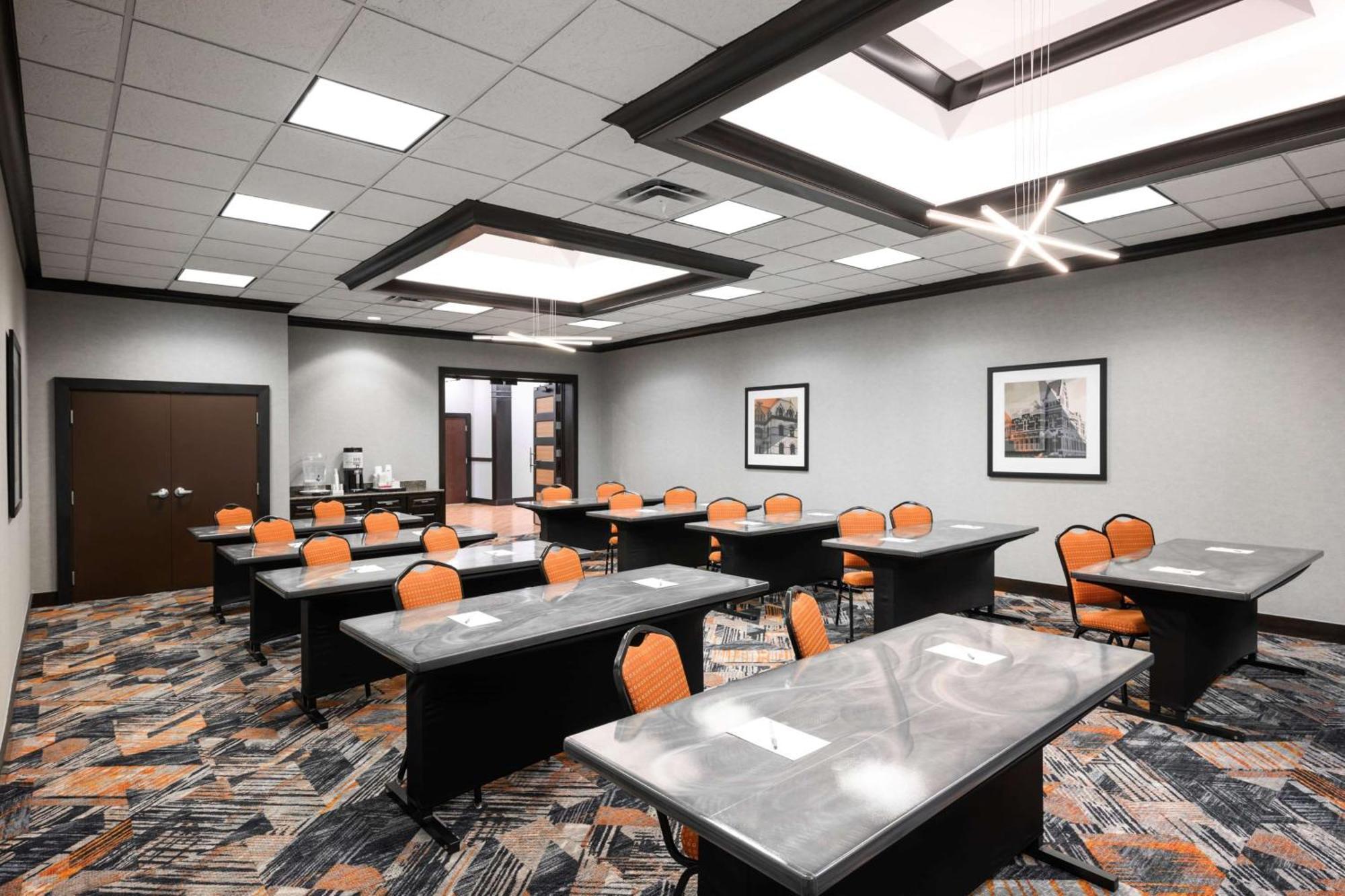 Hampton Inn Evansville Airport Exterior photo