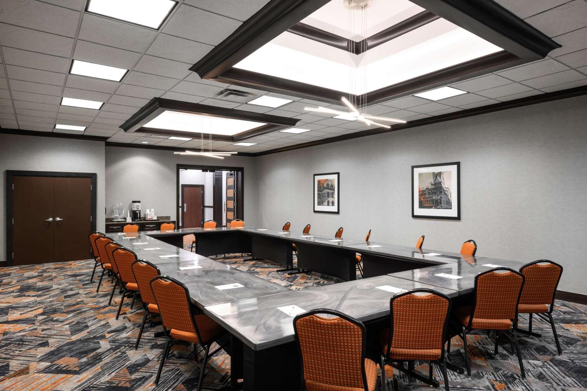 Hampton Inn Evansville Airport Exterior photo